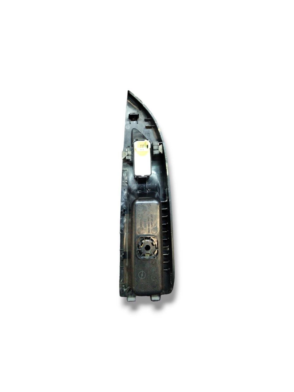 Interruttore / Pulsante Alzavetro posteriore destro (dx)  Opel Mokka B ( 2020>) cod.983514180