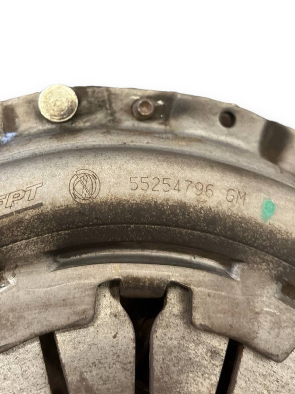 Kit Volano Frizione Fiat Tipo / Fiat Panda 312 / Fiat 500X / Fiat Punto / Fiat Doblo' / Fiat Qubo / Fiat Fiorino / Alfa Romeo Mito 1.3 Diesel (2015>) cod: 55261926