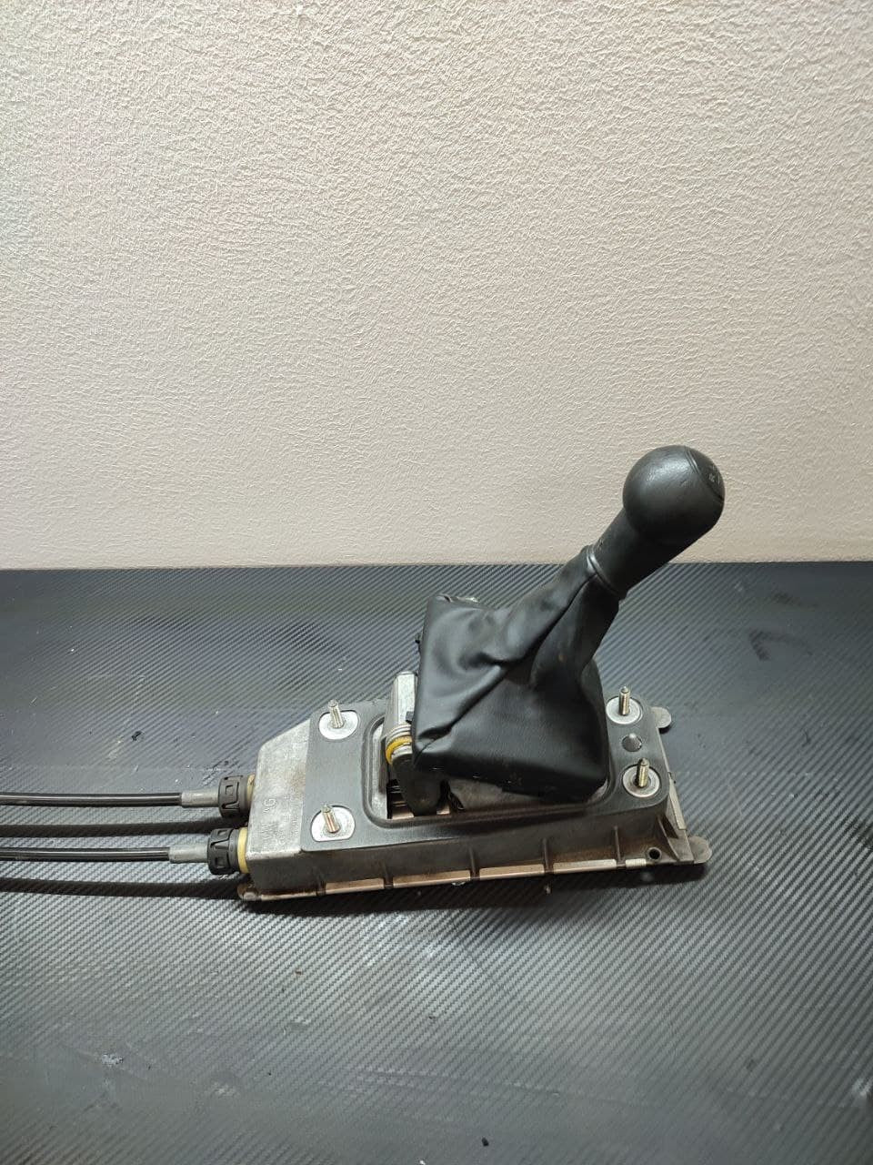Leva cambio + leveraggi Seat Ibiza ( 6L ) 2011 cod 6q0711061e
