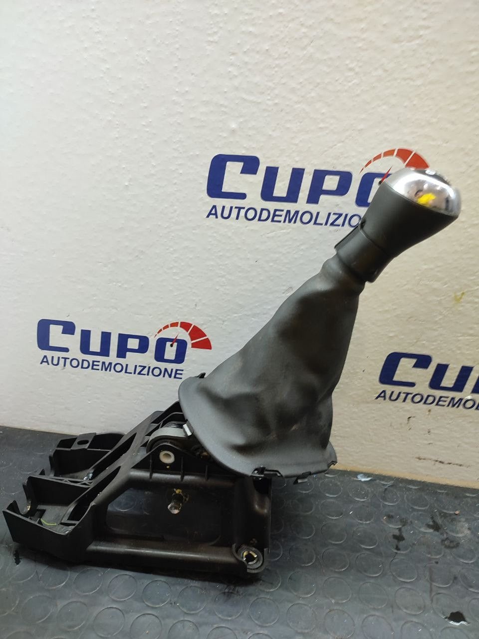 Leva Del Cambio TOYOTA AYGO mk2 1.0 (2014) cod: 33530-0H030