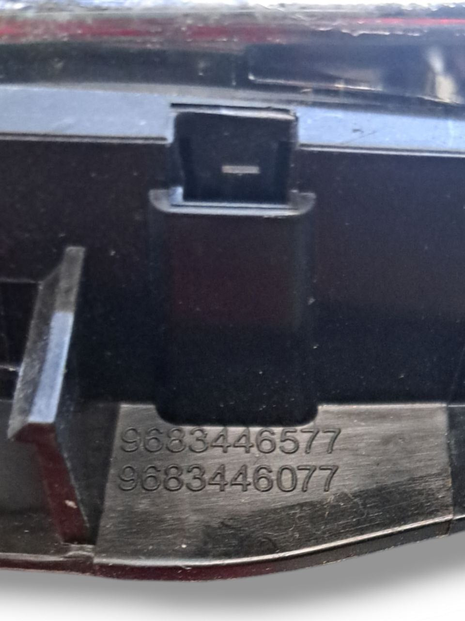 Maniglia Interna anteriore / Posteriore destra Peugeot 5008 (2013) COD:9683446577
