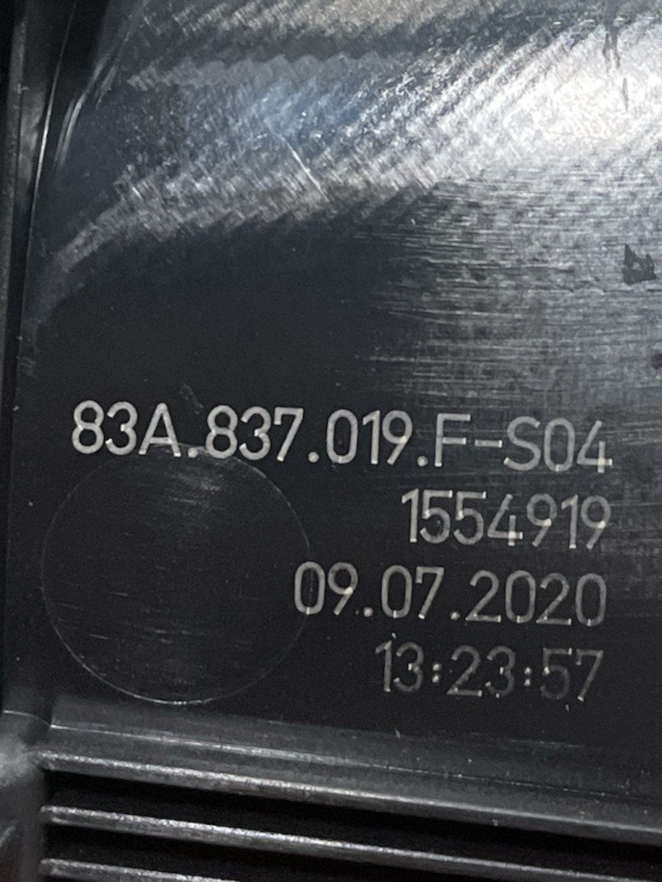 Maniglia interna posteriore sinistra Audi Q3 (2018>) cod:83a837019f