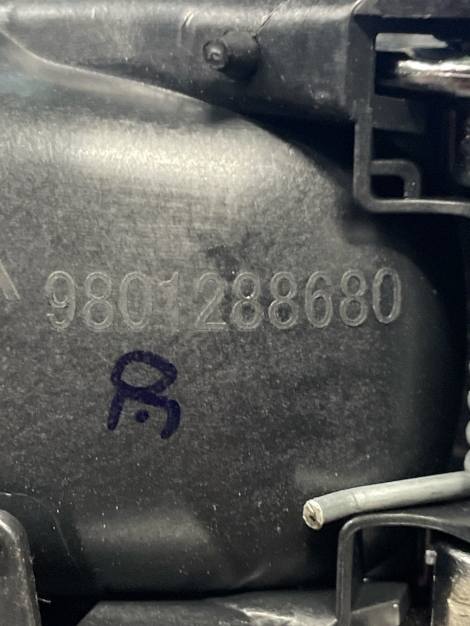 Maniglia Interna Posteriore Sinistra Citroen C3 cod:9801288680 (2016>)