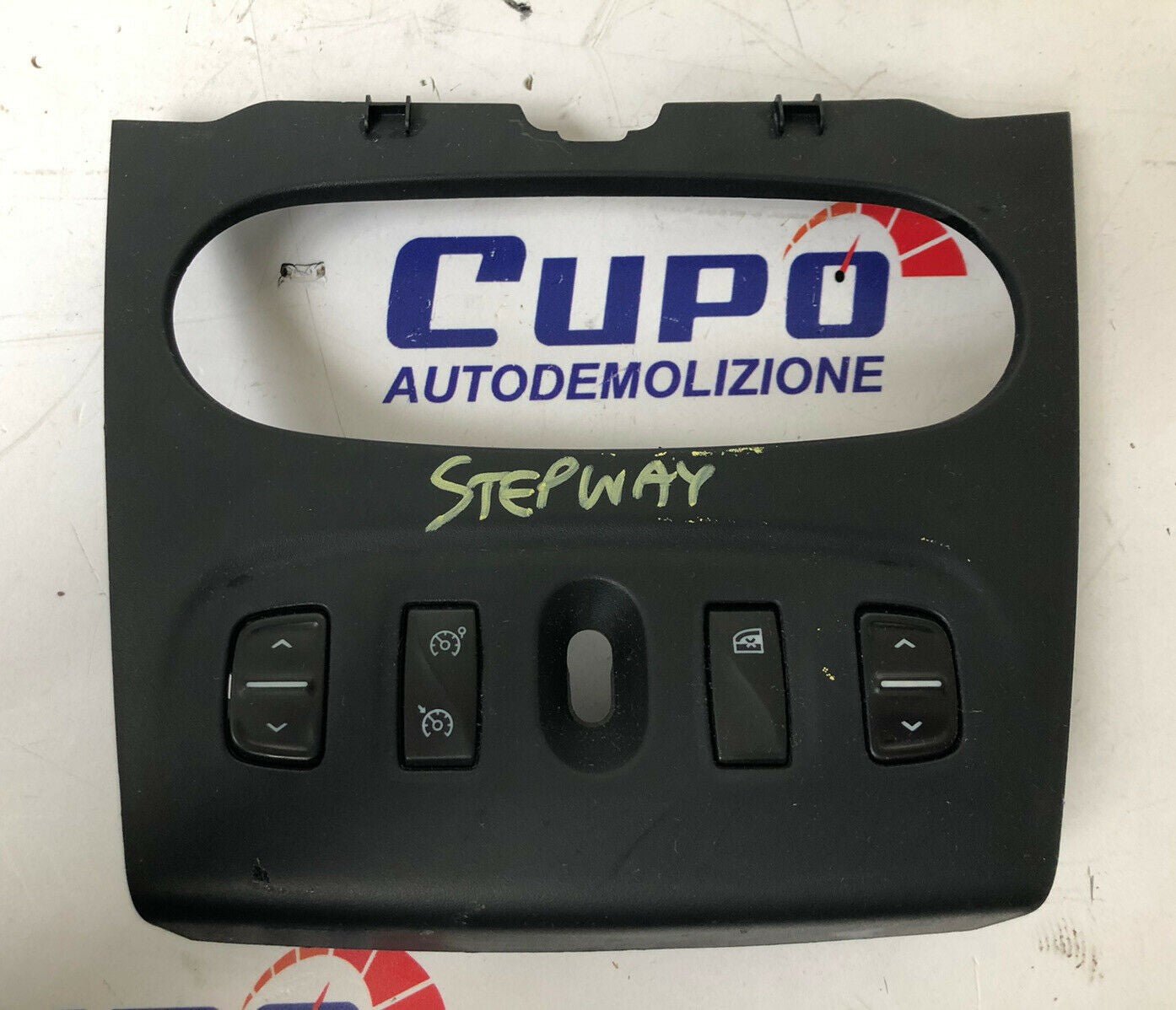 MASCHERINA CENTRALE CRUSCOTTO DACIA SANDERO STEPWAY II Serie 275009384R