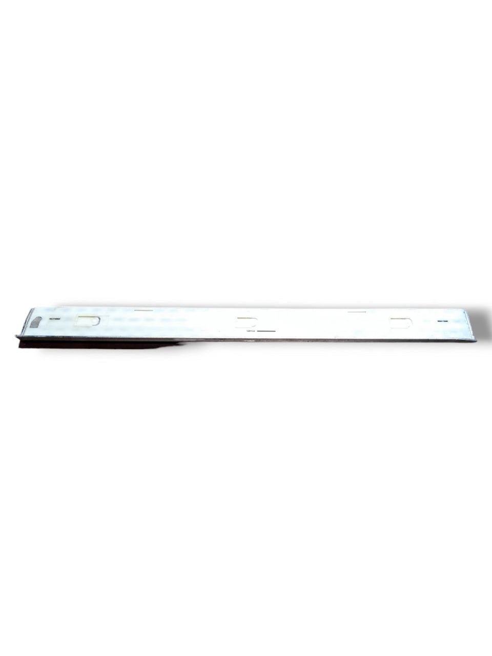 Modanatura battitacco Anteriore Sinistro Mercedes - Benz CLS ( W219 - 2008 ) COD:A2196800135