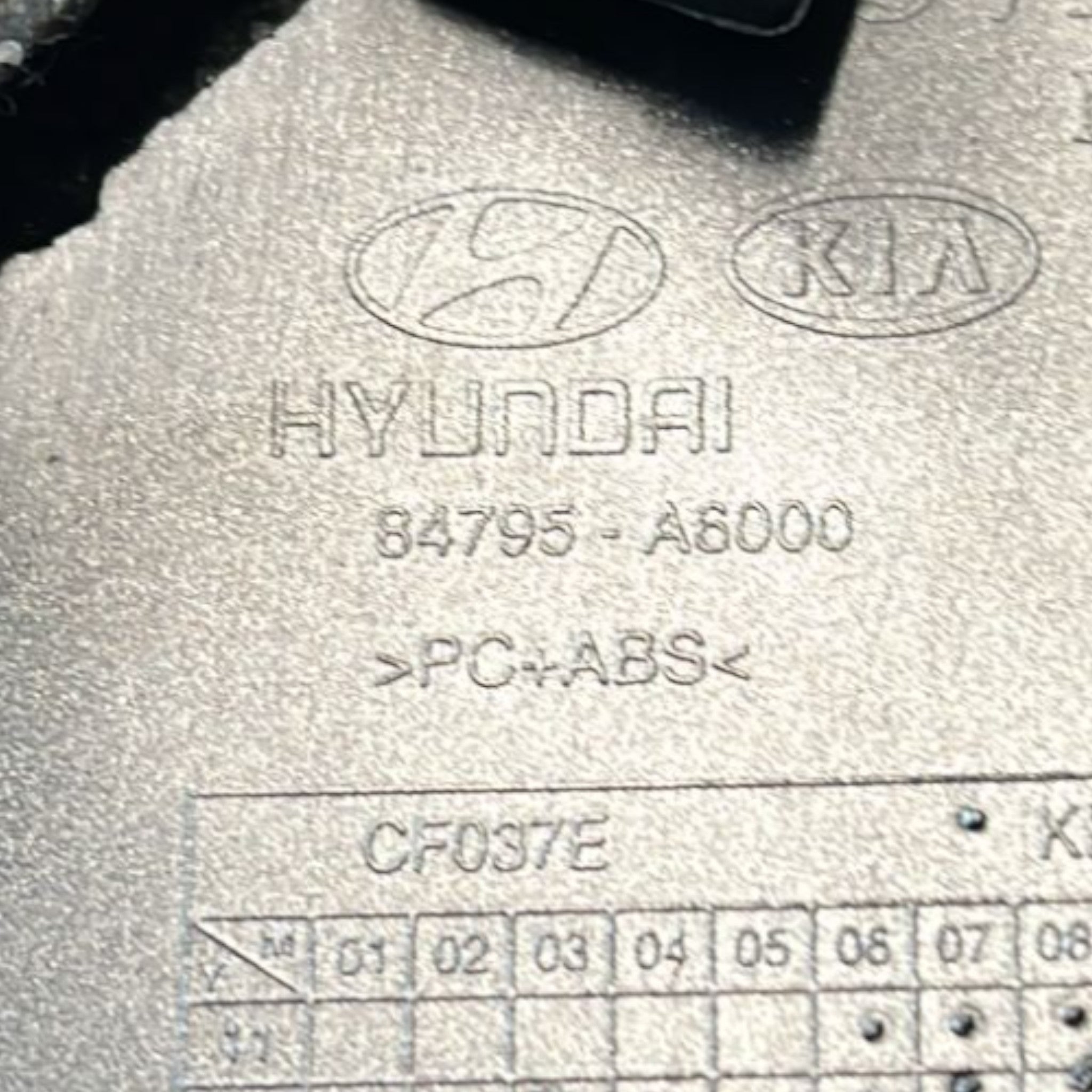 Modanatura Cruscotto Destra Hyundai I30 cod.84795-A6000 (2011 > 2016) + Bocchetta Aria