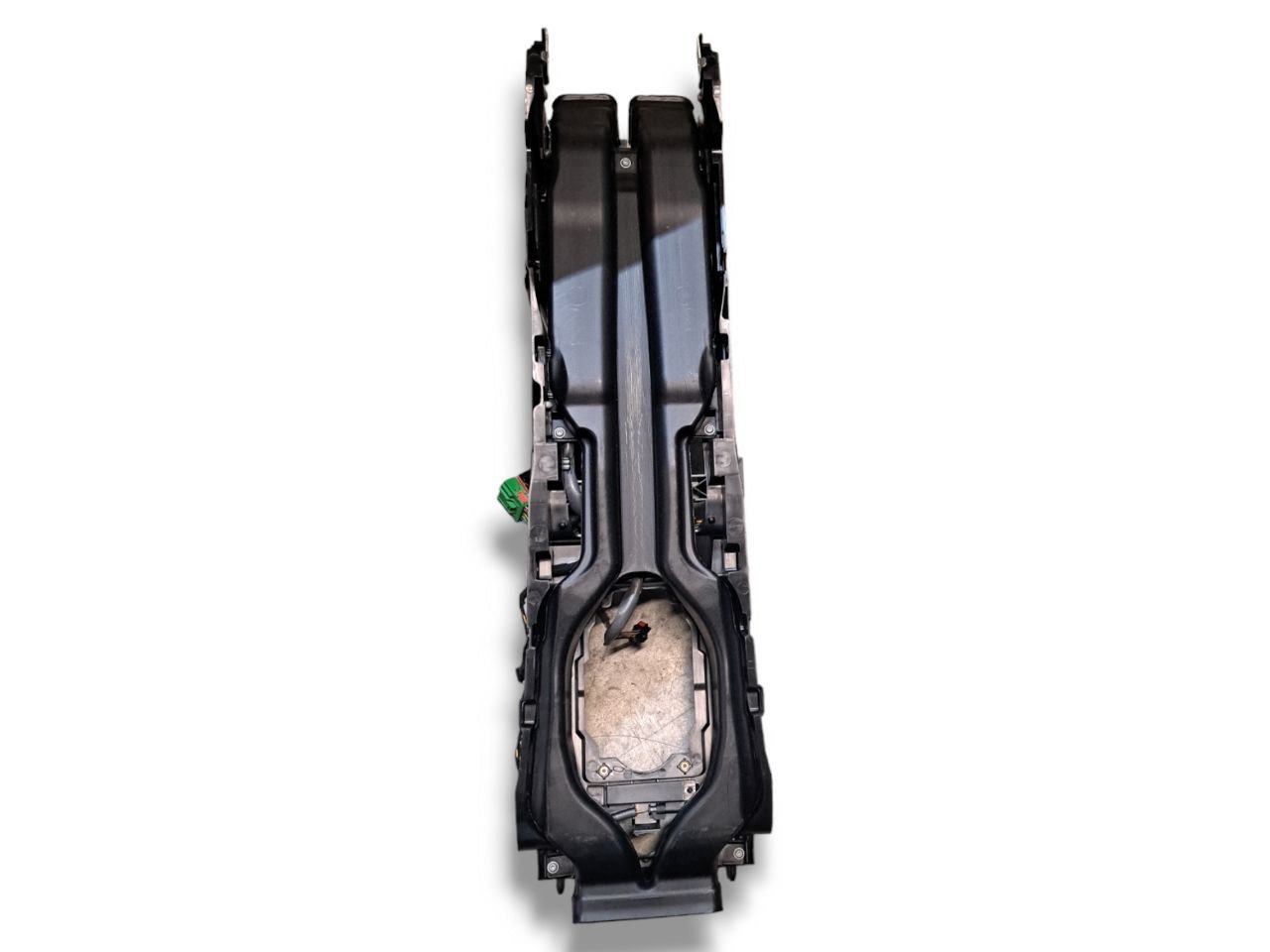 Modanatura Tunnel Centrale Jaguar Xe (2017)