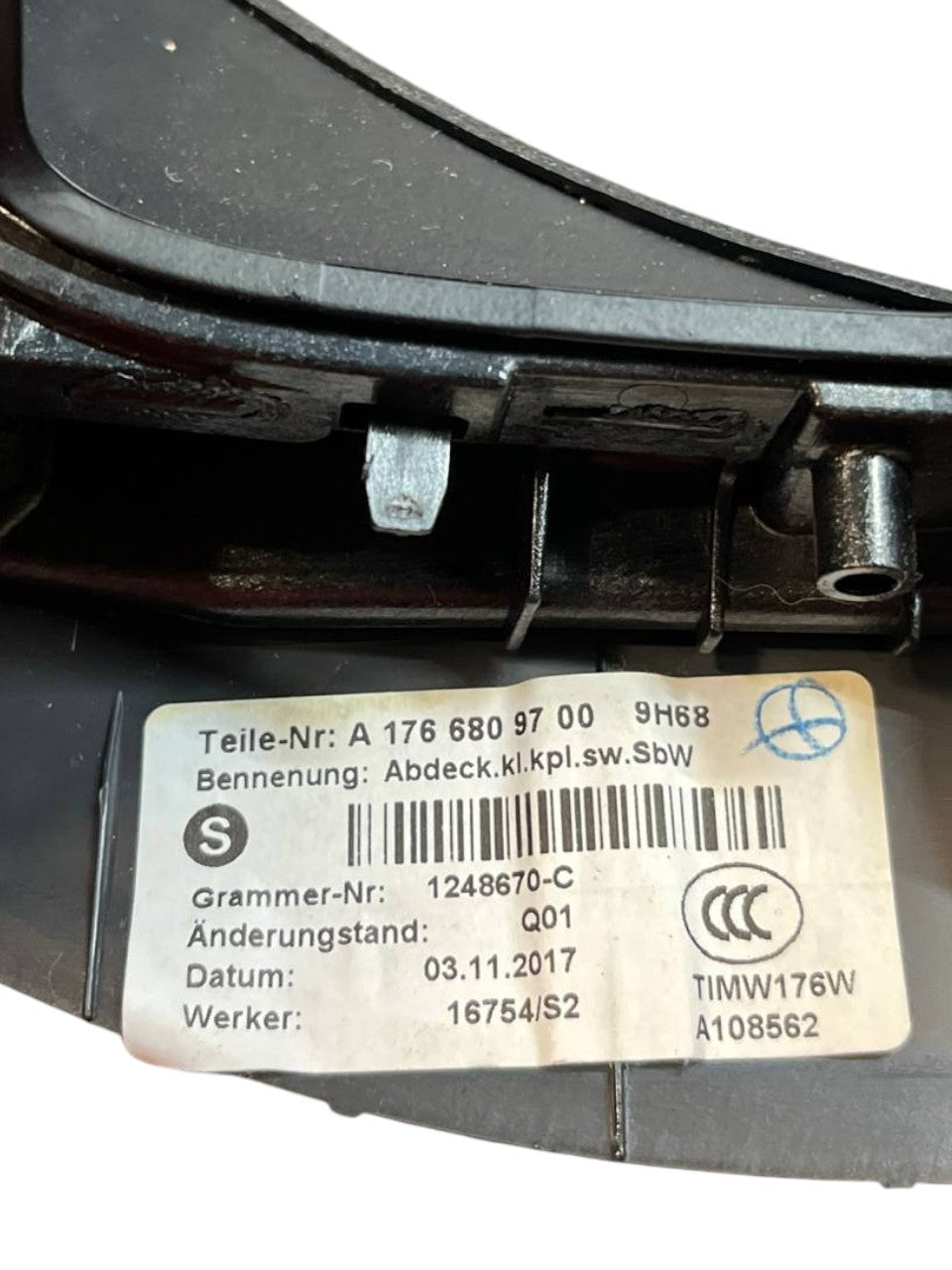 Modanatura tunnel centrale Mercedes-Benz CLA W / X117 cod.A1766809700 (2015-2019)