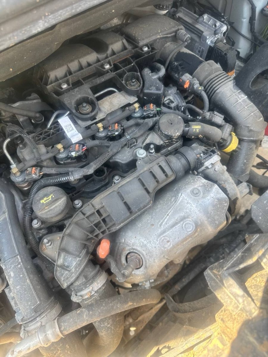 Motore Citroen Berlingo ( 2018 ) 1.5 Diesel 75kw 102cv cod : YH01