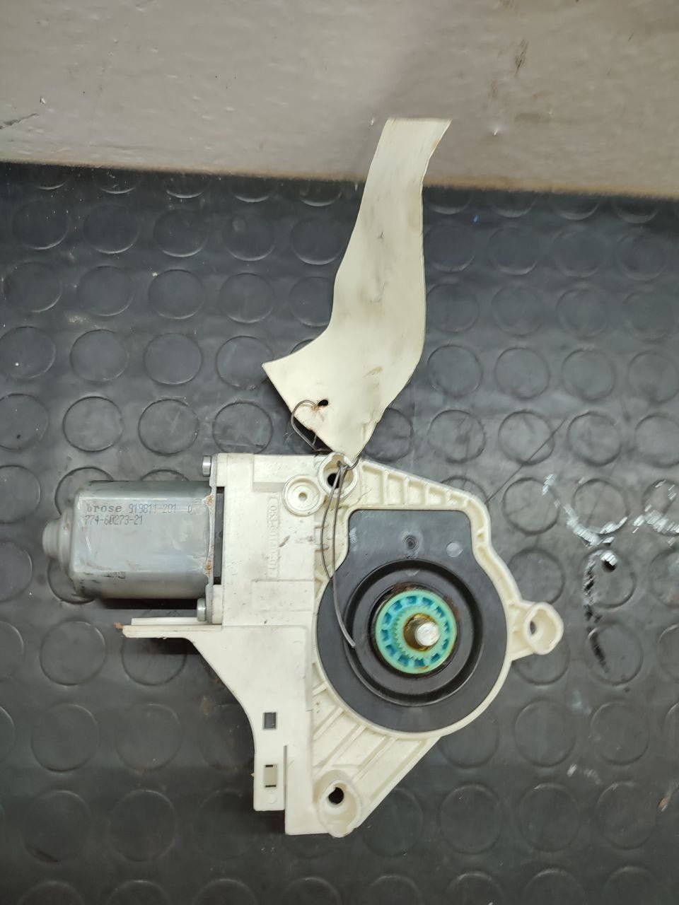 Motorino Alzacristallo posteriore destro AUDI A3 (8P) 2.0 TDI