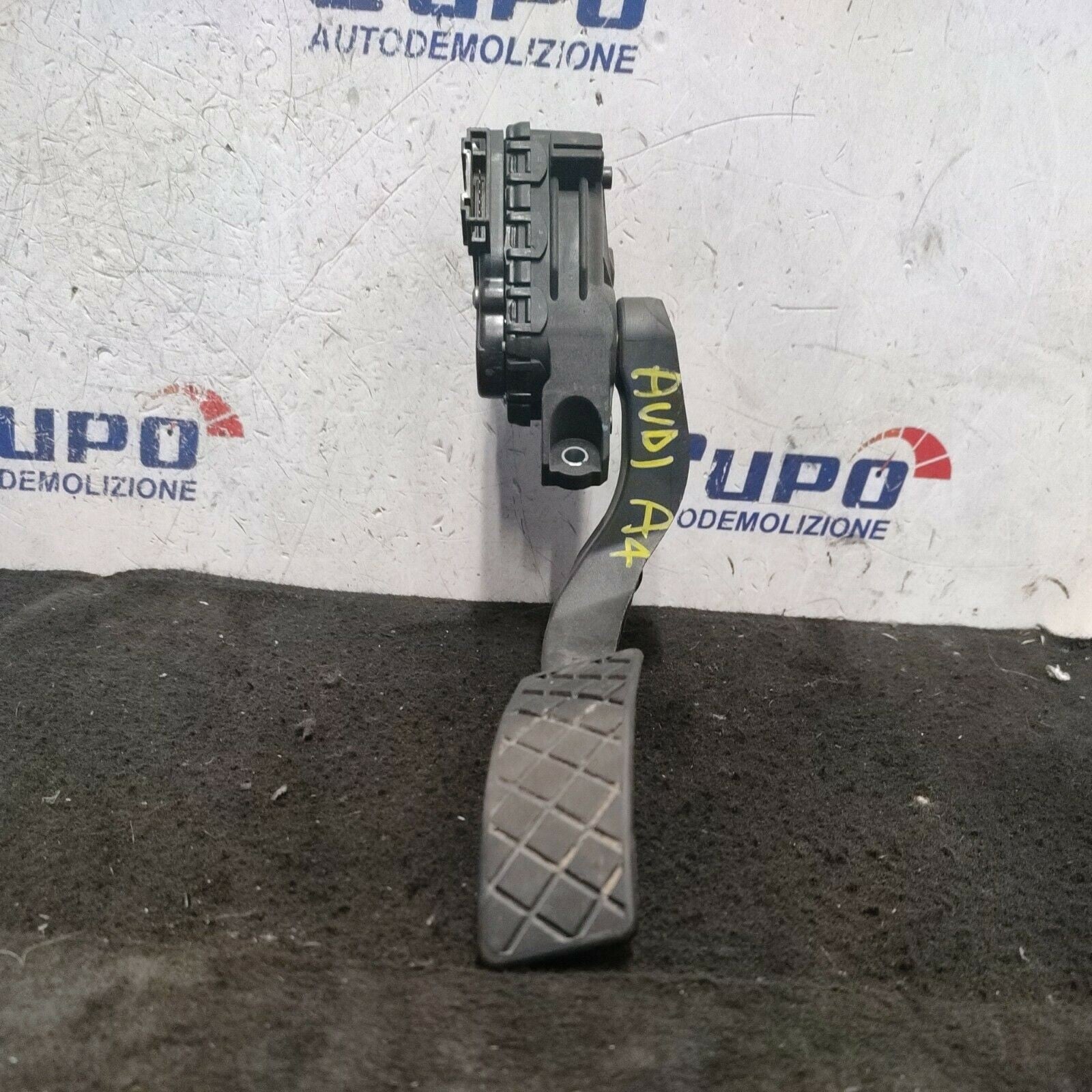 Pedale acceleratore  Audi A4 Mk3 2004-2007 SW (55482) 6PV008375-06