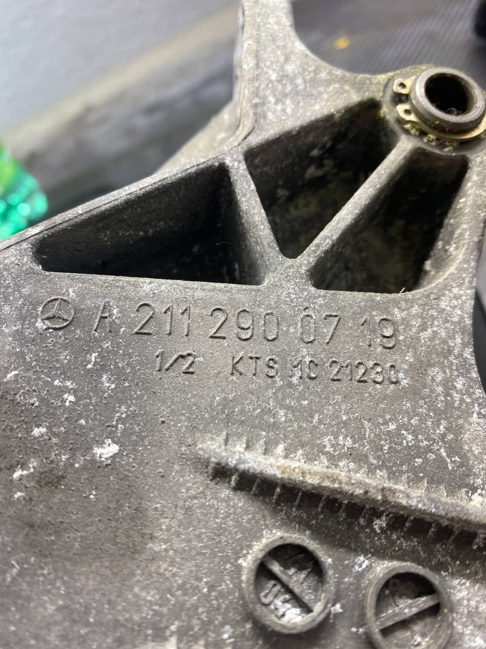 Pedale freno Mercedes classe e w211 cod:a2112900719