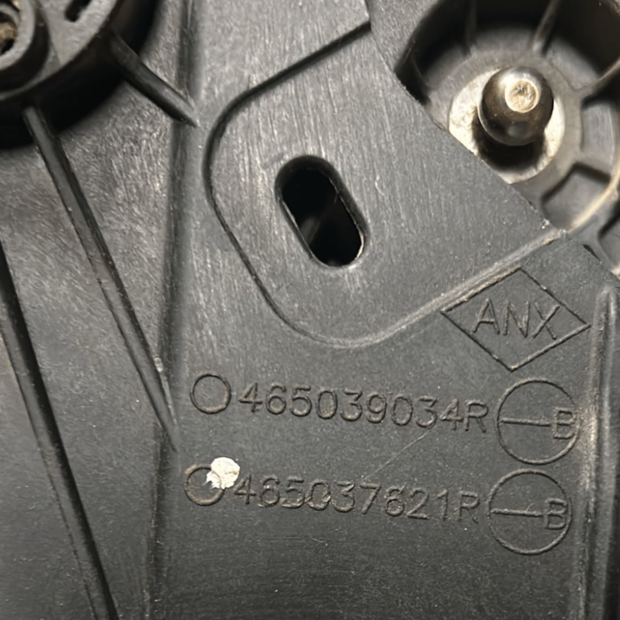 Pedale Frizione Dacia Sandero cod:465039034R (2012 > 2020)