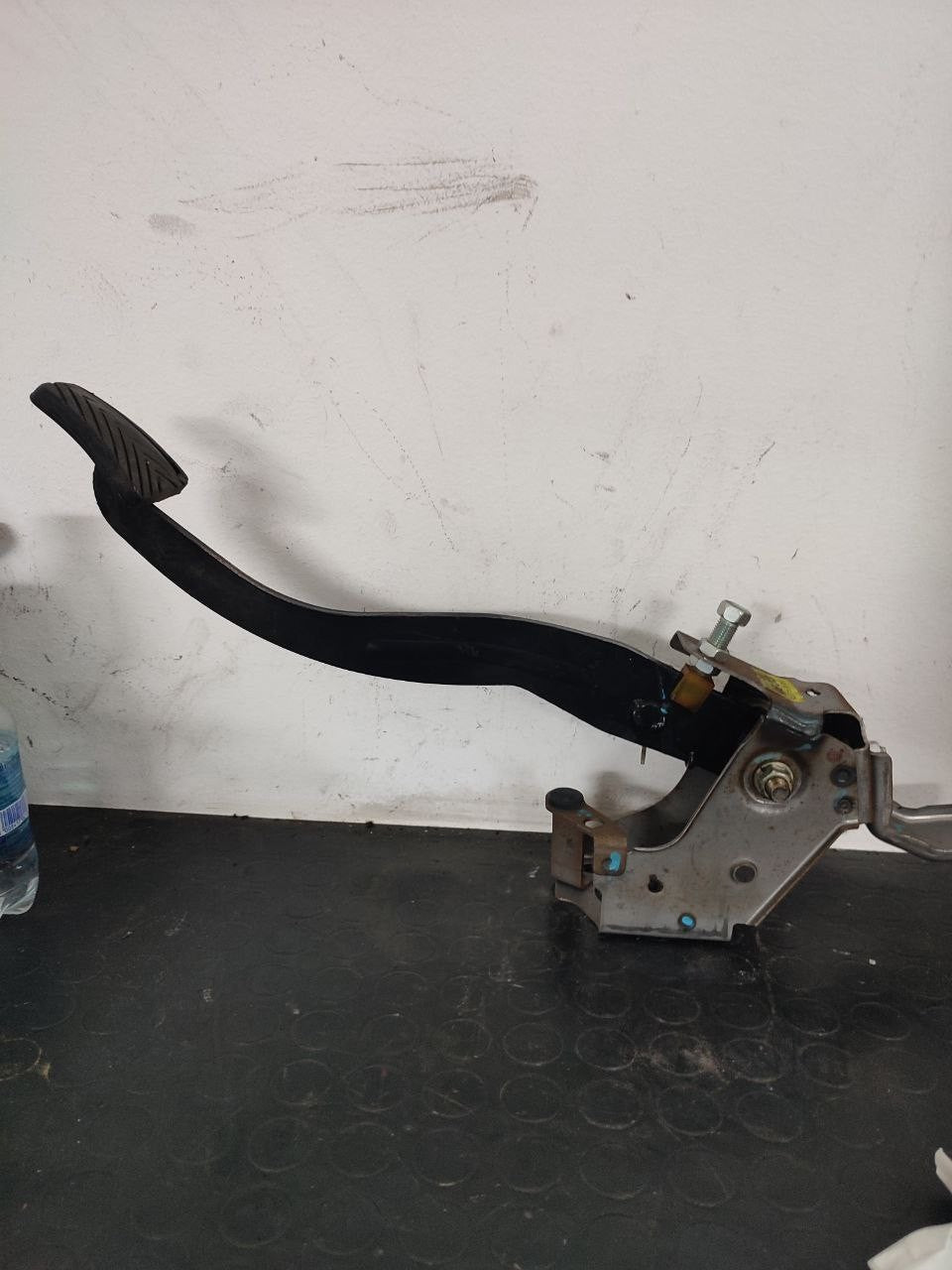 Pedale Frizione Hyundai i20 (2009) Cod: 32802-1j100
