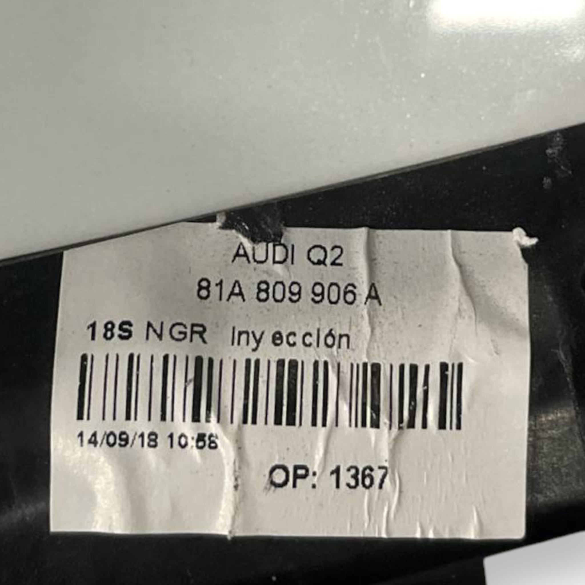 Sportello / Tappo Serbatoio Audi Q2 (2016 -) cod: 81A809906A - BIBA-RICAMBI