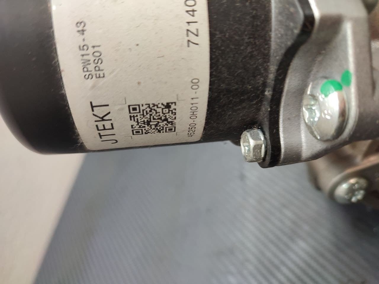 Piantone di sterzo toyota Aygo mk1 cod 995-10500