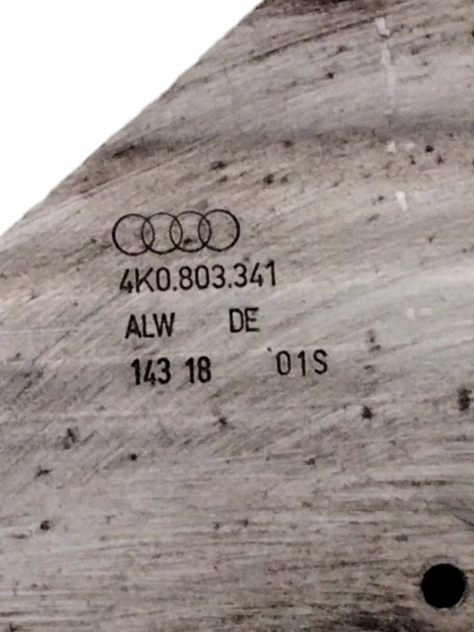 Piastra di rinforzo / supporto anteriore Audi A7 C8 (2017>) cod.4K0803341