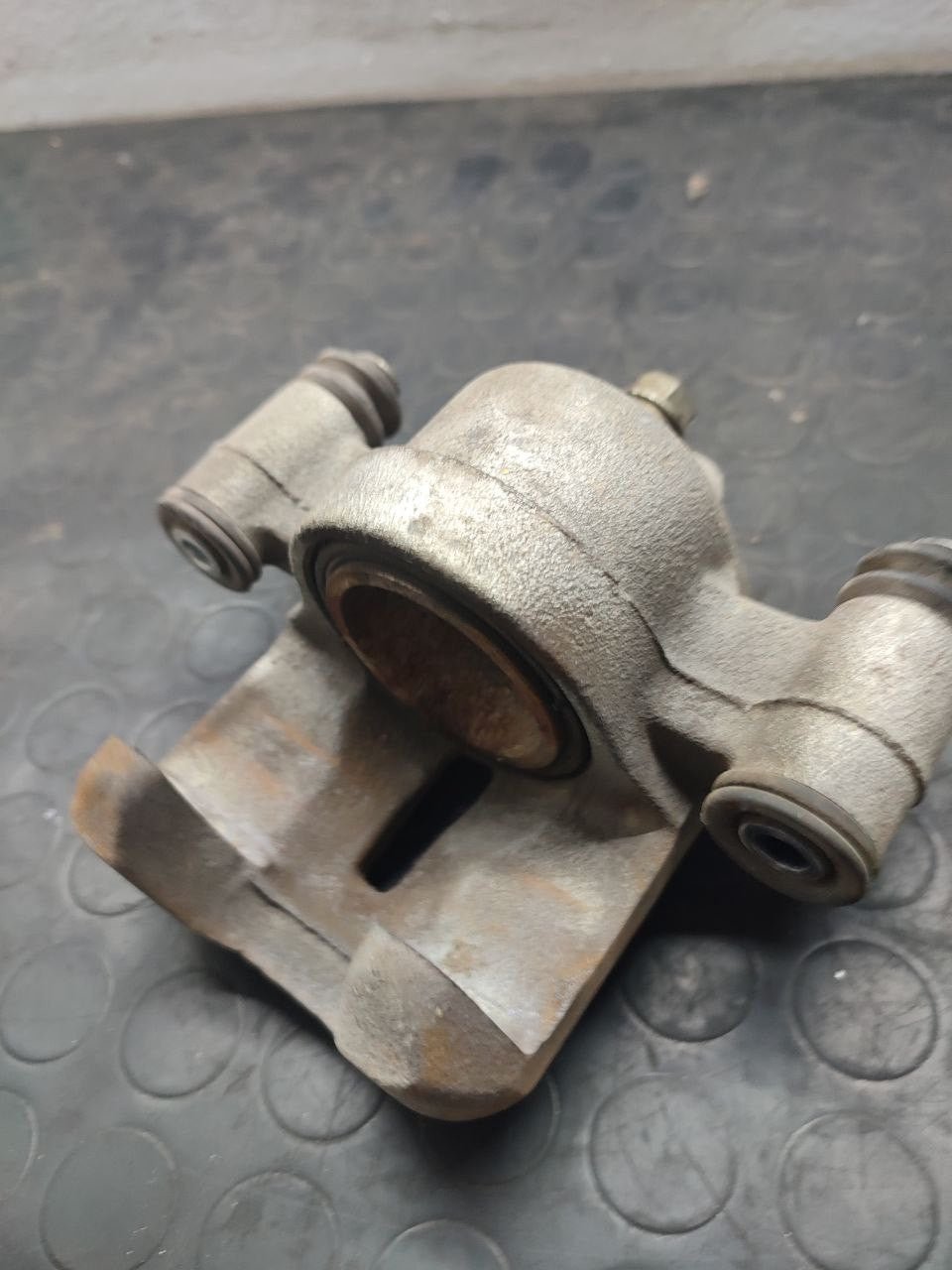 Pinza freno anteriore sinistra Suzuki Jimny 1.5 ddis ( 2008 )