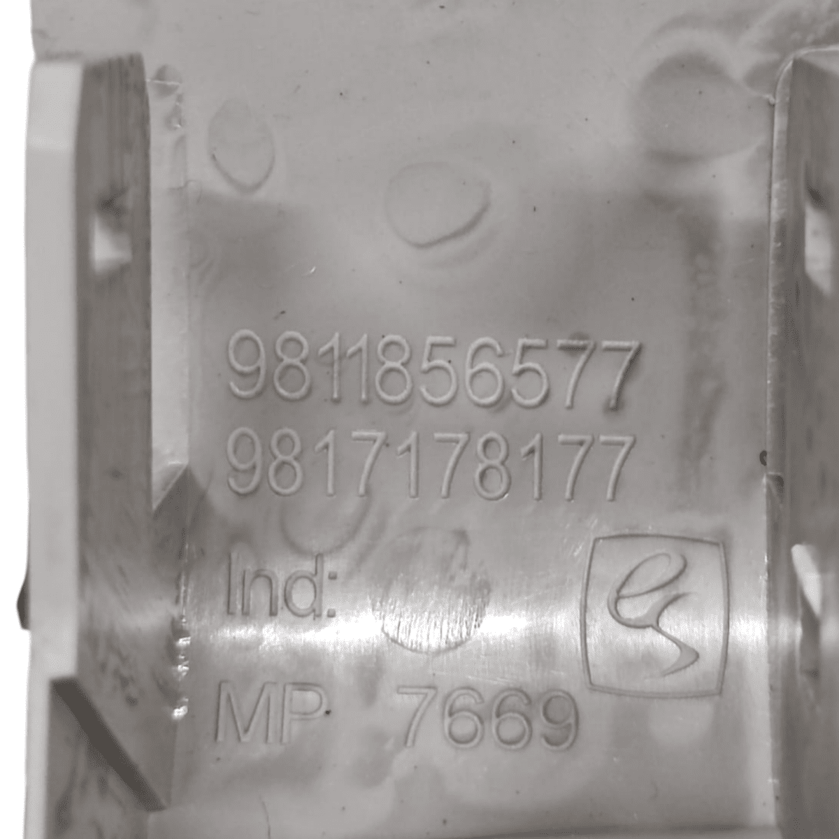 Plafoniera citroen c3 iii cod: 9811856577 (2016-)