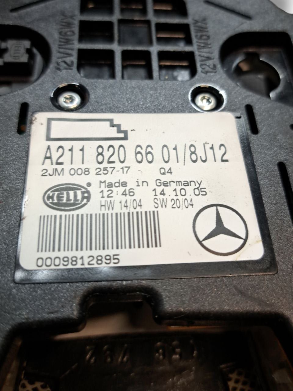 Plafoniera Luce interna abitacolo posteriore Mercedes-Benz Classe E W211 (2004) COD:A2118206601