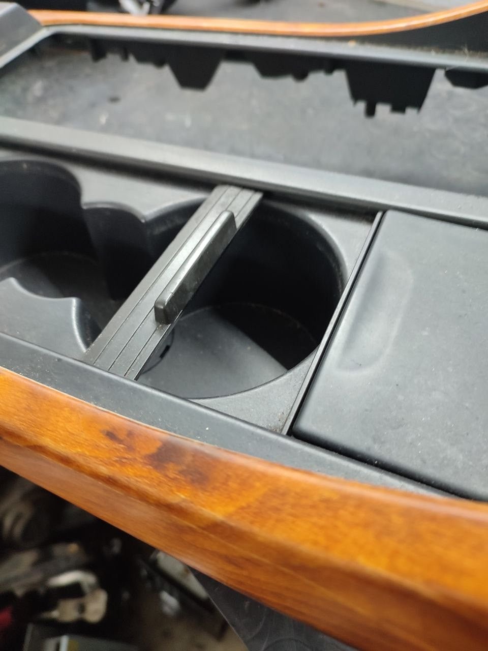 Portabicchieri console centrale Land Rover Range Rover ( 2008 - L322 )