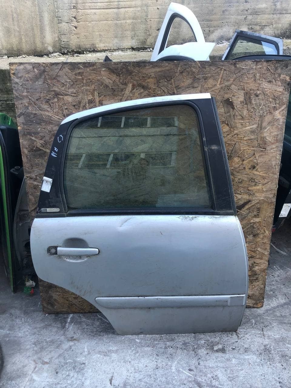 Portiera posteriore destra Citroen C3  grigia 2003