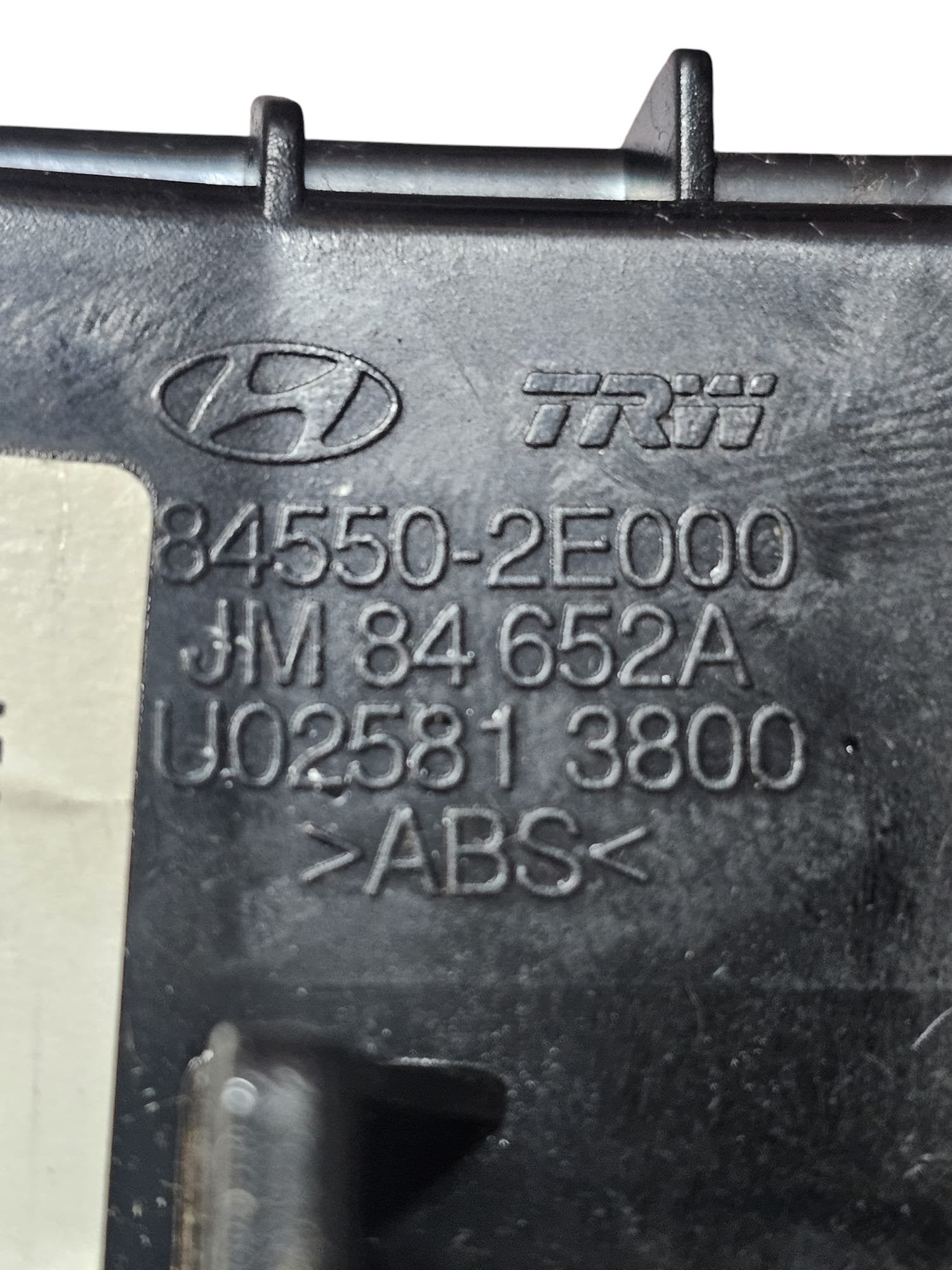 Posacenere Tunnel Centrale Hyundai Tucson Cod:84550-2E000 (2004-2009)