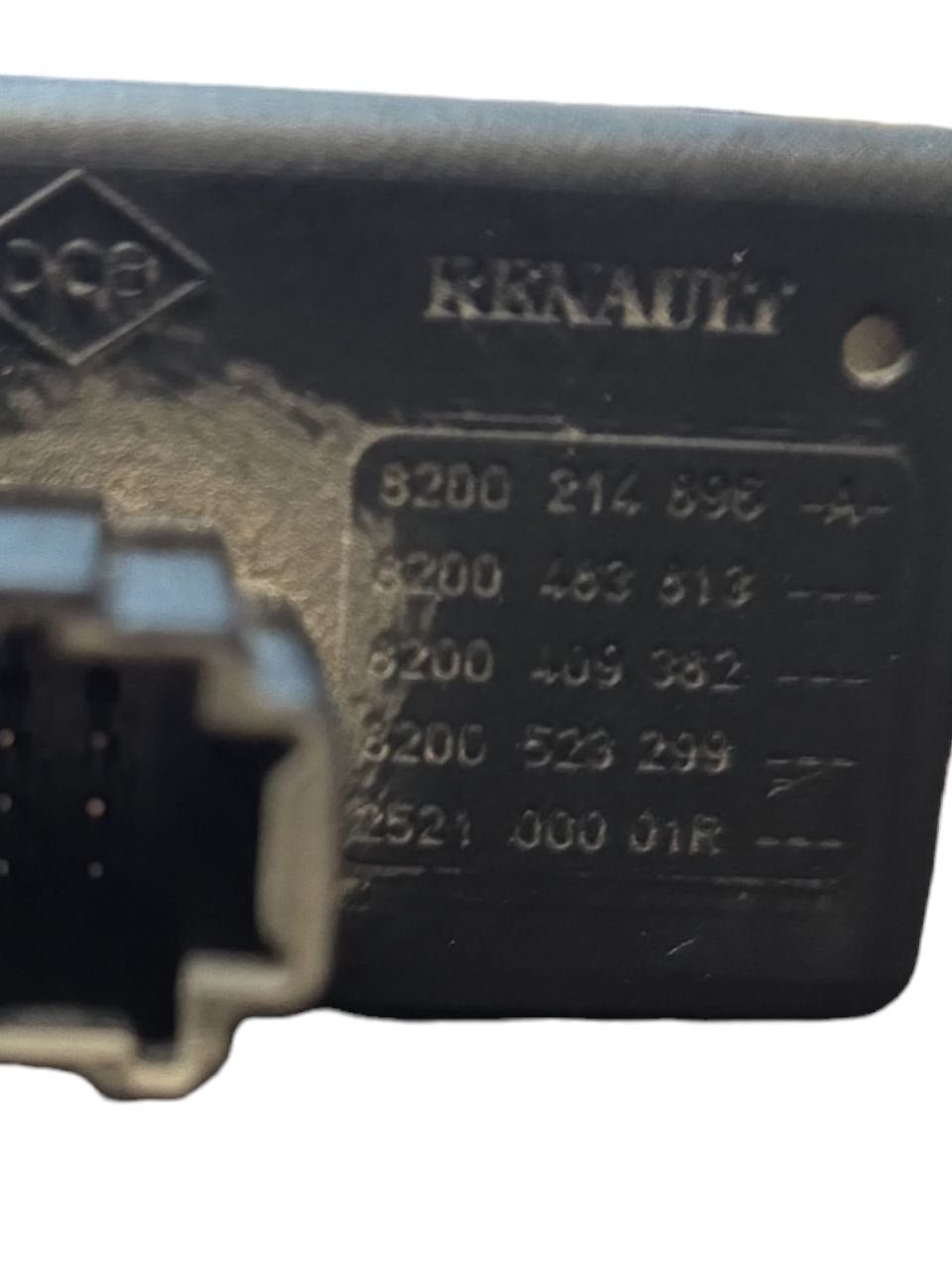Pulsante Di Emergenza + Pulsante Chiusura Renault Clio III (2005-2013) Cod : 8200214896