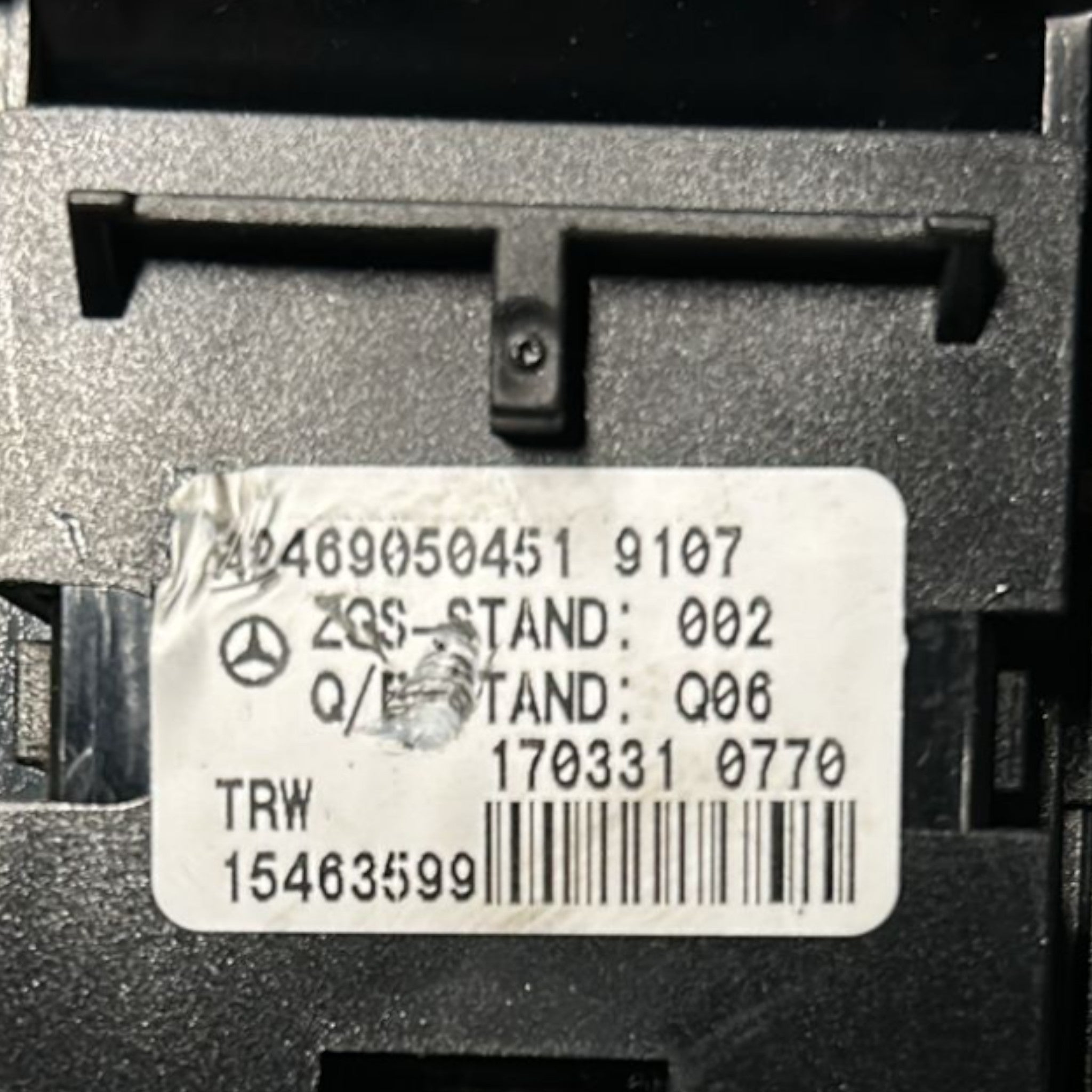 Pulsante Freno A Mano / Freno Di Stazionamento Elettronico Mercedes Benz Gla X156 cod:A2469050451 (2013 > 2019)