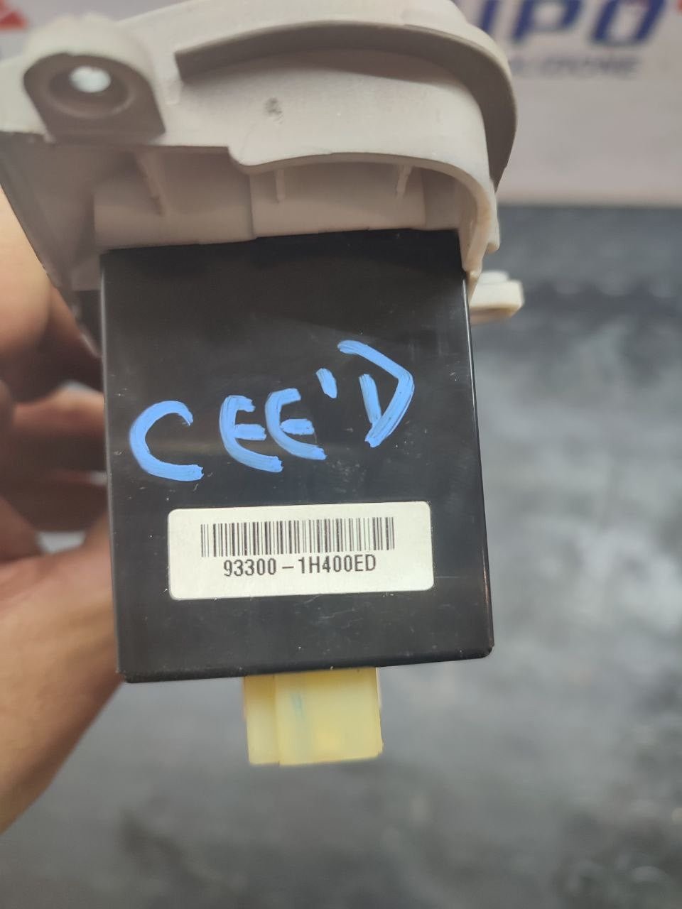 Pulsanti regolazione fari + Esp Kia cee'd mk1 cod 93300-1h400ed