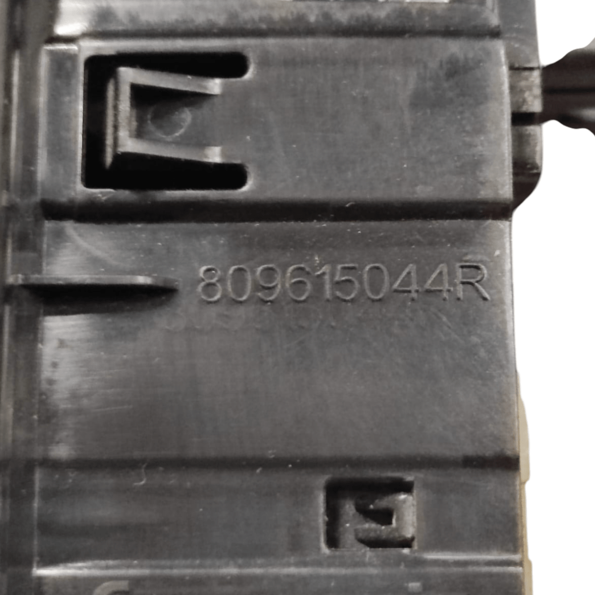 Pulsantiera Alzavetro Anteriore Sinistra Dacia Jogger COD: 809615044R (2021-)