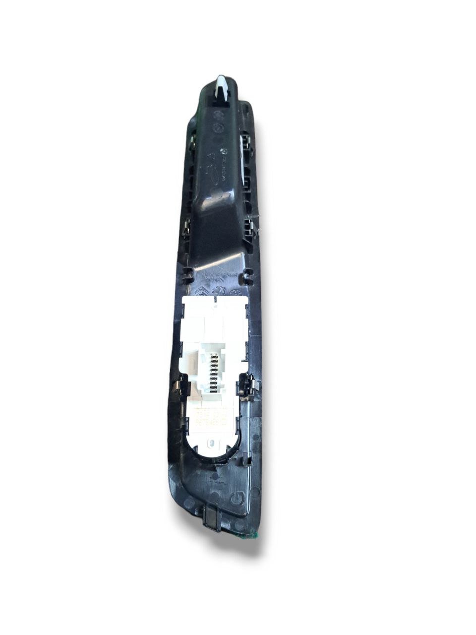 Pulsantiera Alzavetro anteriore sinistra (sx) Peugeot Expert / Citroen Berlingo (2018) COD:98144415ZD
