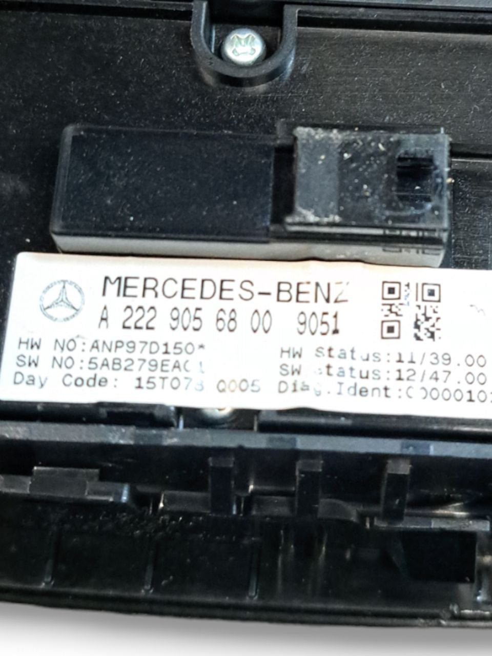 Pulsantiera Alzavetro anteriore sinistro (sx) Mercedes-Benz Classe C W205 (2013-2021) COD:A2229056800