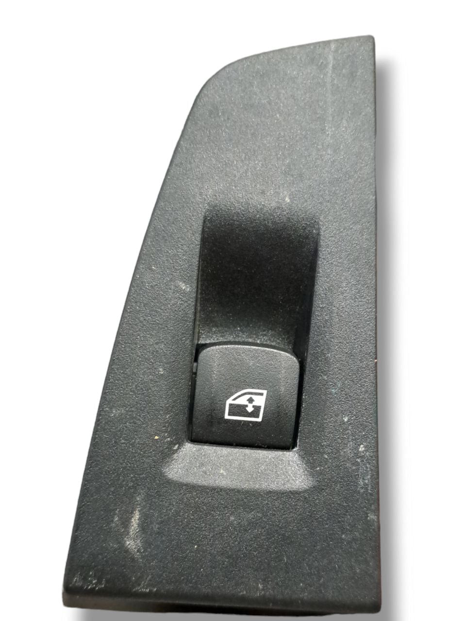 Pulsantiera alzavetro posteriore destra Bmw Serie 1 F40 (2022) COD:7480262
