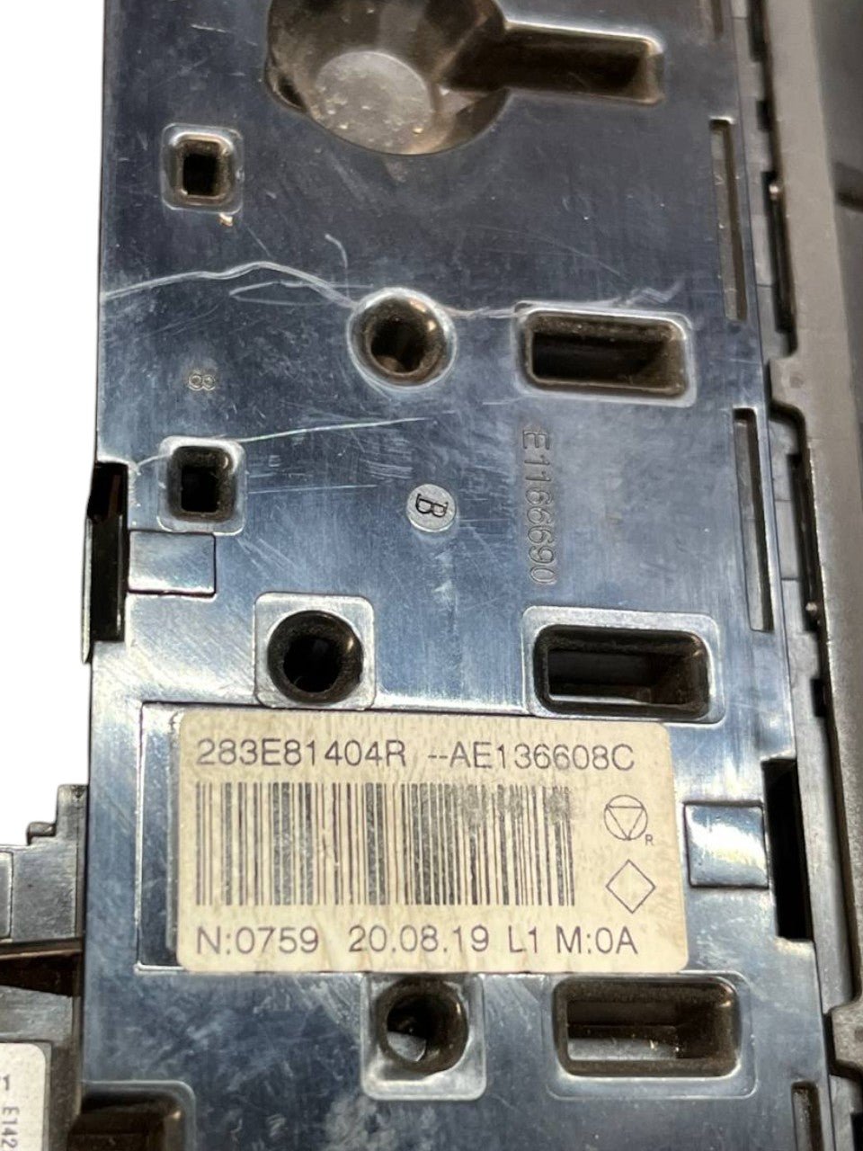 Pulsantiera multifunzione centrale Renault Master III (2010-2024) cod.283E81404R
