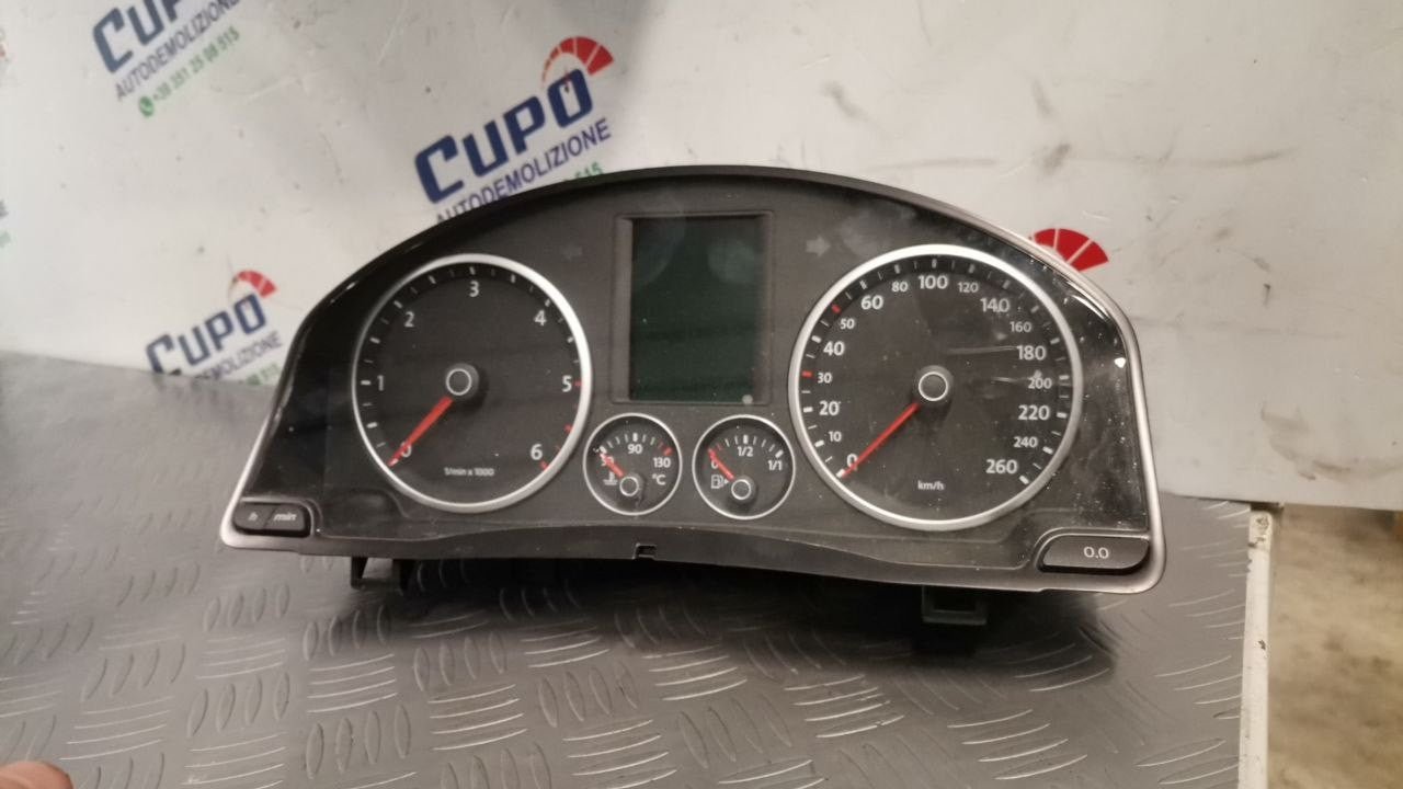 Quadro strumenti Volkswagen Tiguan II serie 2.0 tdi (23009) cod: 5n0920870d