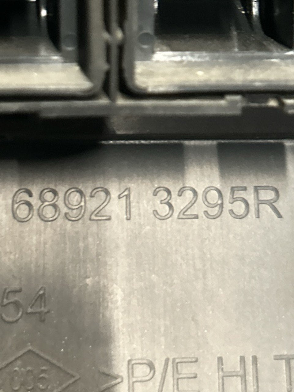 Renault Kadjar (2015 > 2022) cod.689213295R Rivestimento / Modanatura Cruscotto + Pulsantiera Luci