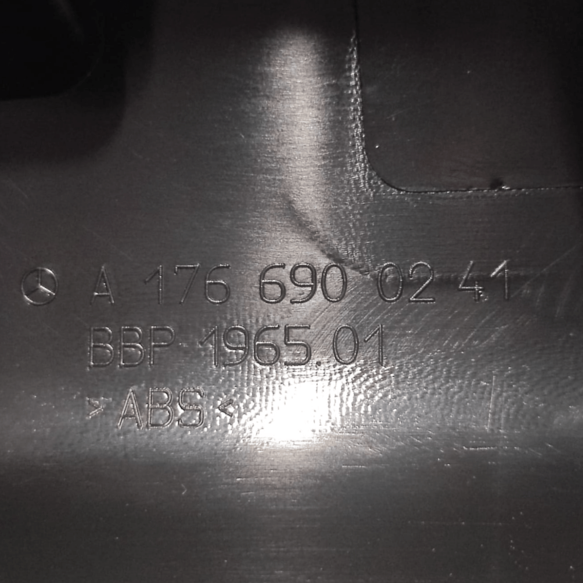 Rivestimento batticofano mercedes classe a w176 cod: a1766900241 (2012-2018)