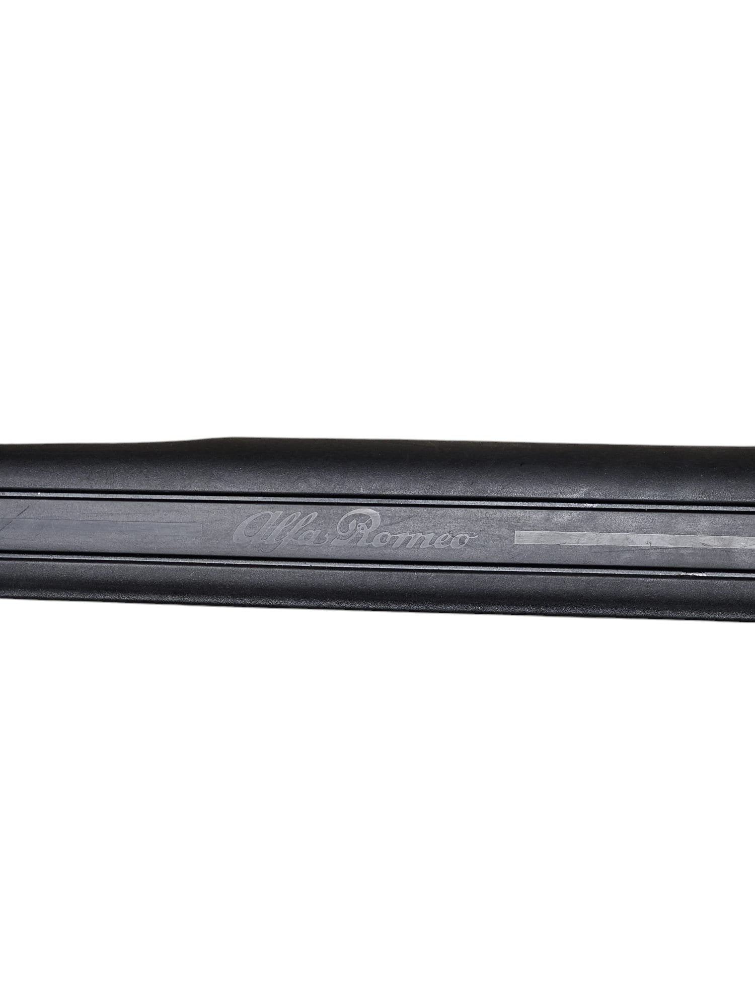 Rivestimento Battitacco / Soglia Porta Anteriore Destro Cod:156078883 Alfa Romeo Giulietta  (2010-2020)