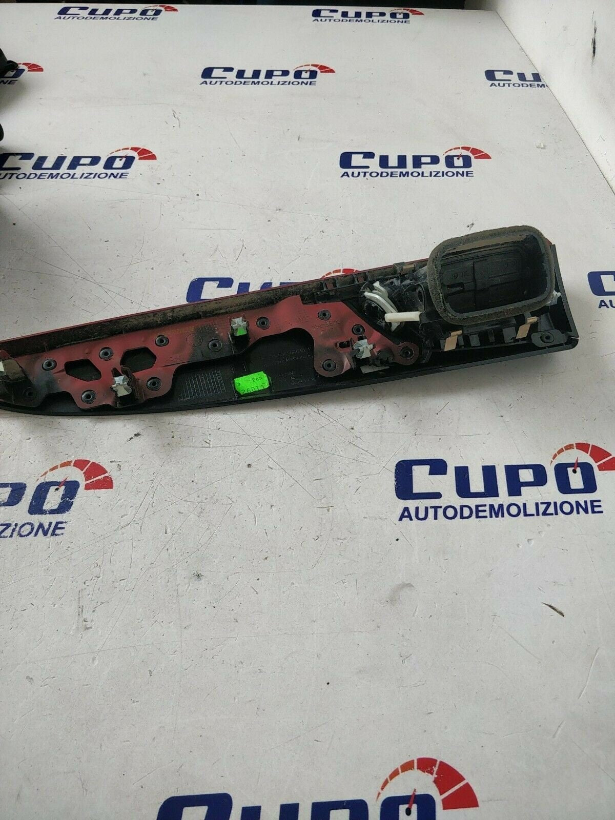 RIVESTIMENTO CONSOLE BOCCHETTA BMW 1 F20 27648710 Nero lucido modanatura rossa