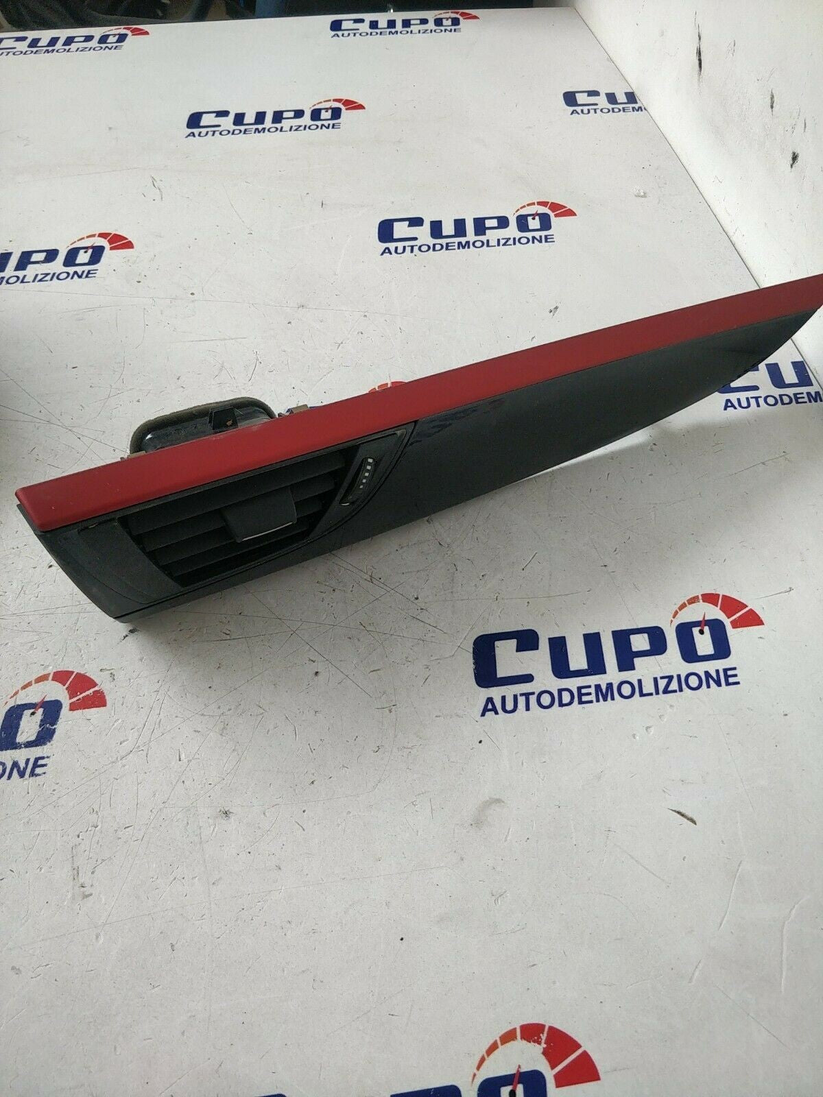 RIVESTIMENTO CONSOLE BOCCHETTA BMW 1 F20 27648710 Nero lucido modanatura rossa