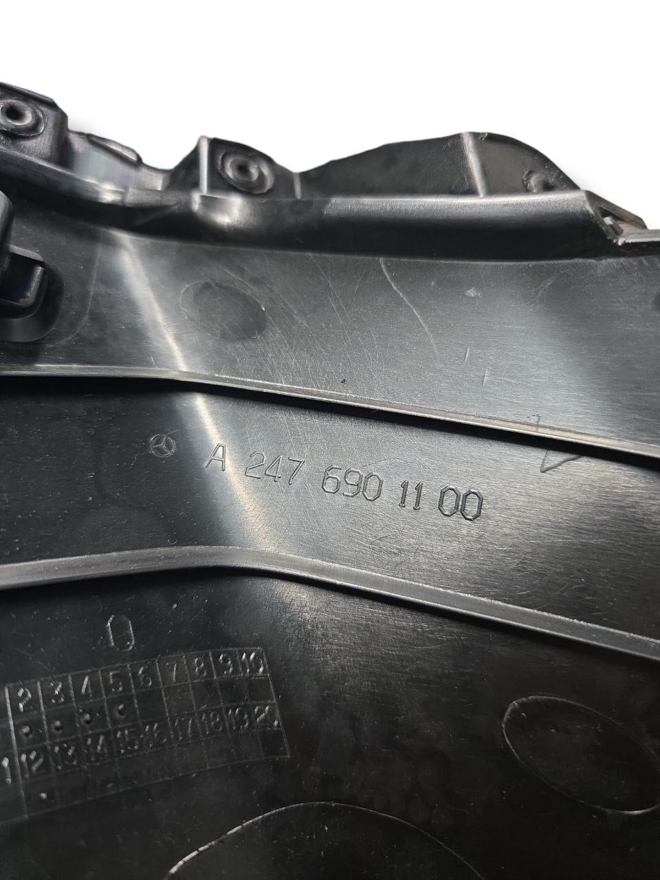 RIVESTIMENTO / MODANATURA INTERNA SINSITRA MERCEDES-BENZ CLASSE B W247 Cod : A2476901100 (2019-2023)