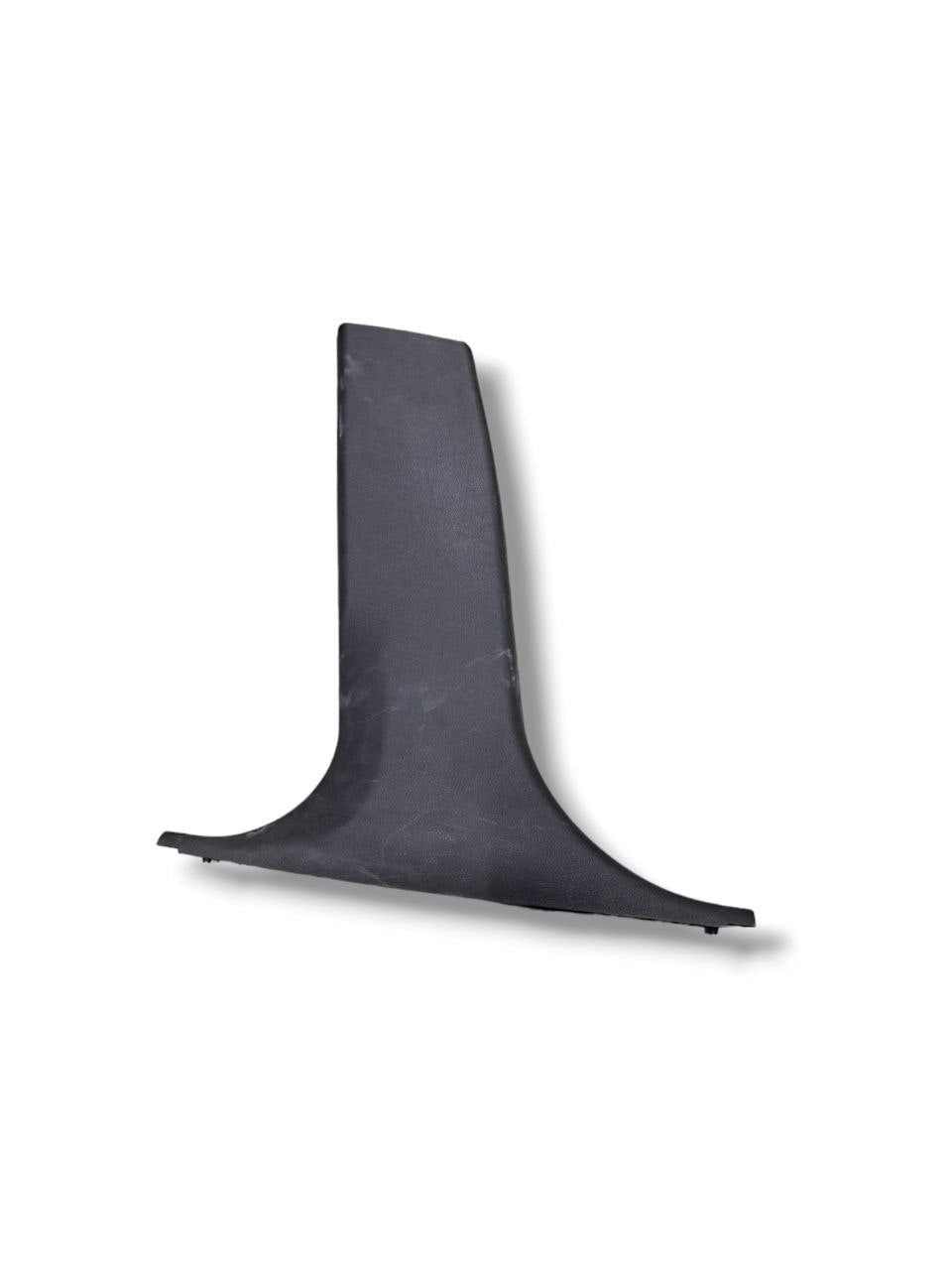 Rivestimento Montante inferiore sinistro Bmw Serie 1 F20 COD:51437221027 (2011-2019)