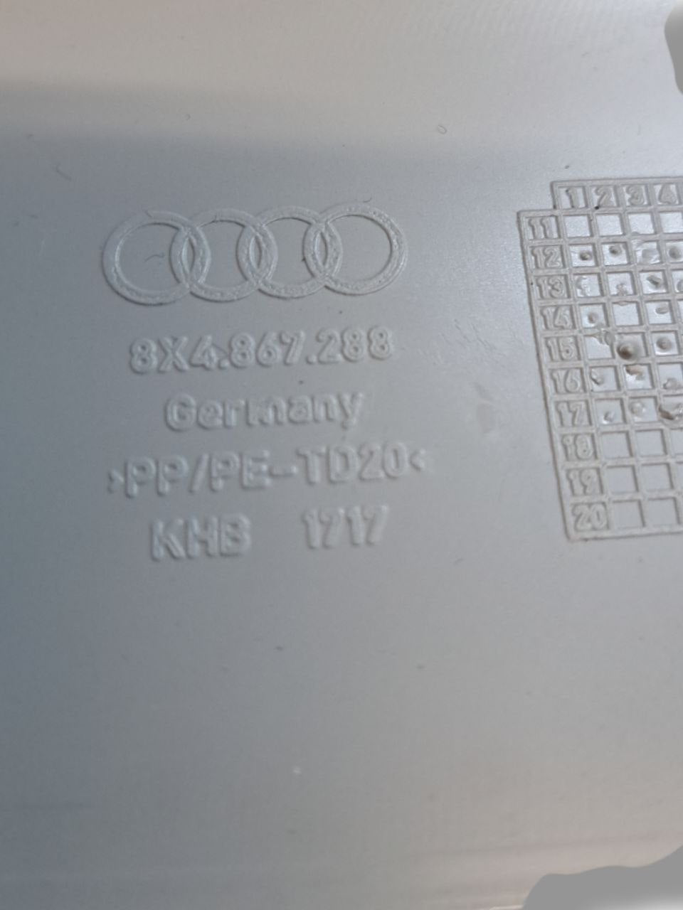 Rivestimento Montante Posteriore destro (dx) Audi A1 8X (2010-2018) COD:8X4867288