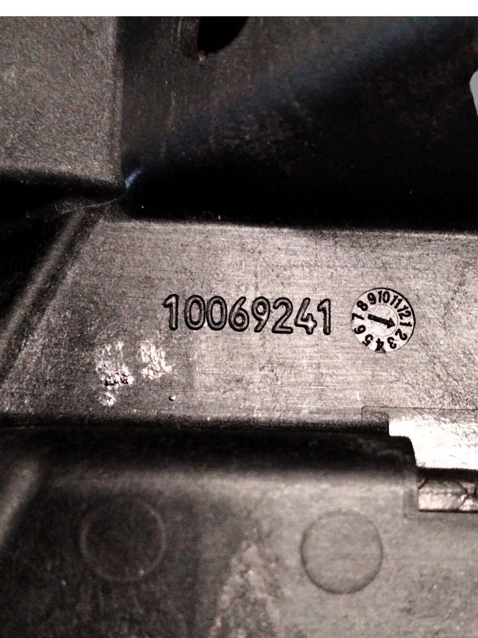 Rivestimento piantone sterzo superiore Bmw serie 3 F30  cod.10069241 (2012-2019)