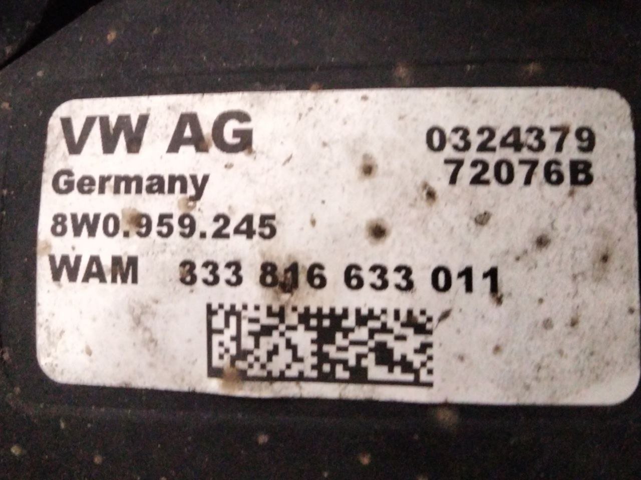 Traversa / Sbarra di rinforzo posteriore / Gancio traino a scomparsa Audi A4 B9 cod.8W0959245 (2016>)