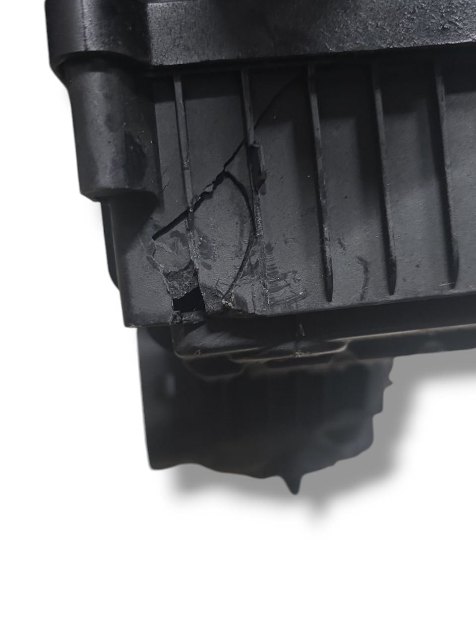 Scatola Del Filtro Aria Alfa Romeo Stelvio Cod : 50553879 2.2 Diesel (2016>)