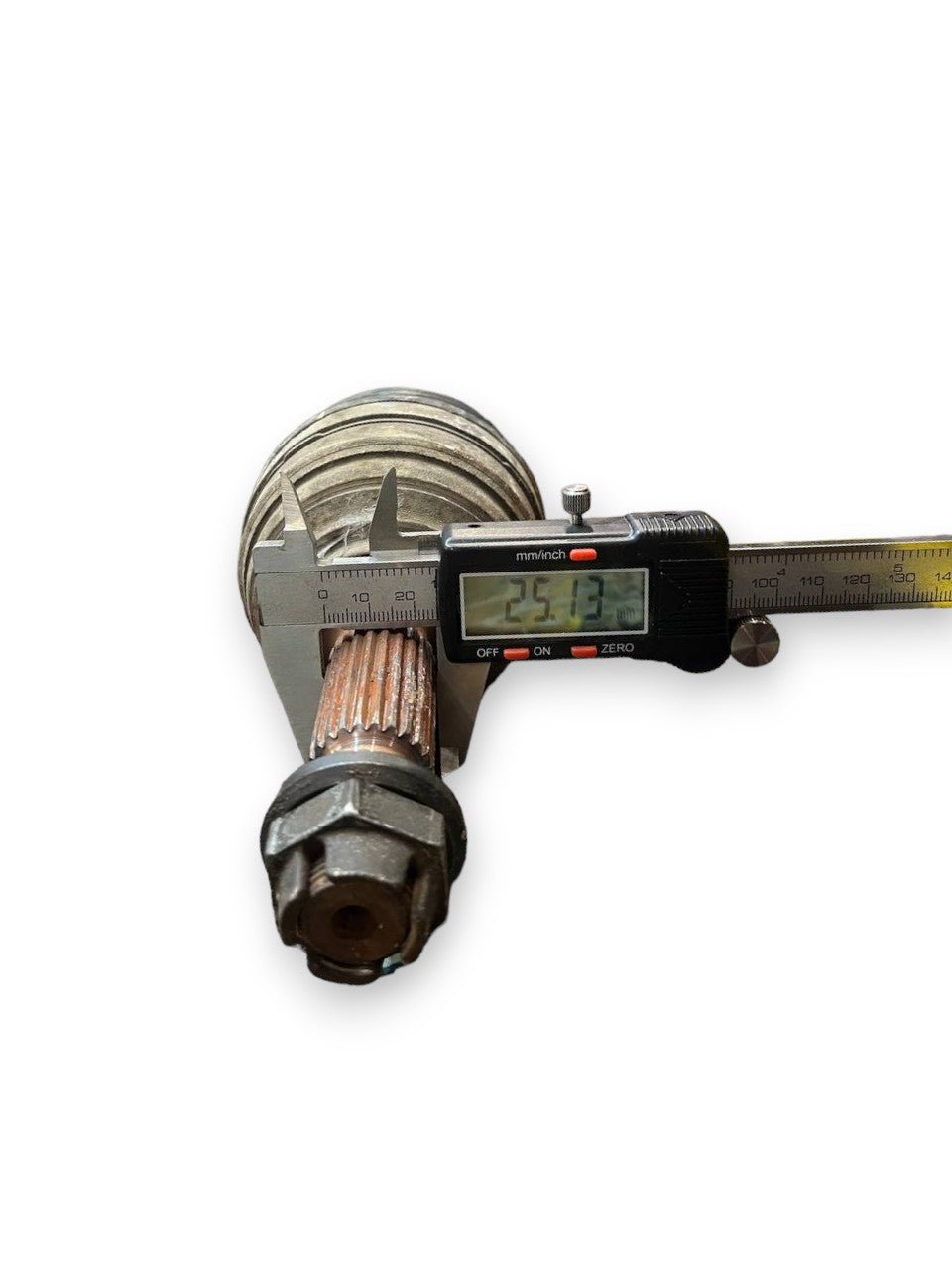 Semiasse / Albero Motore / Trasmissione anteriore sinistro (sx) Renault Clio III (2007 - 2015) Cambio Manuale 5 Marce cod: 8200499585