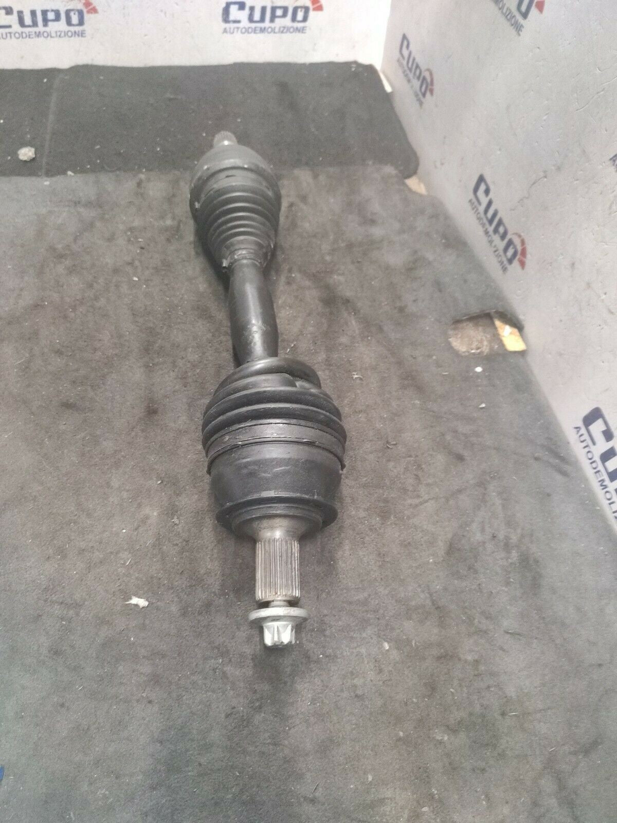 Semiasse Anteriore sinistro Mercedes-Benz CLA 200CDi ( 2014 - C117 )