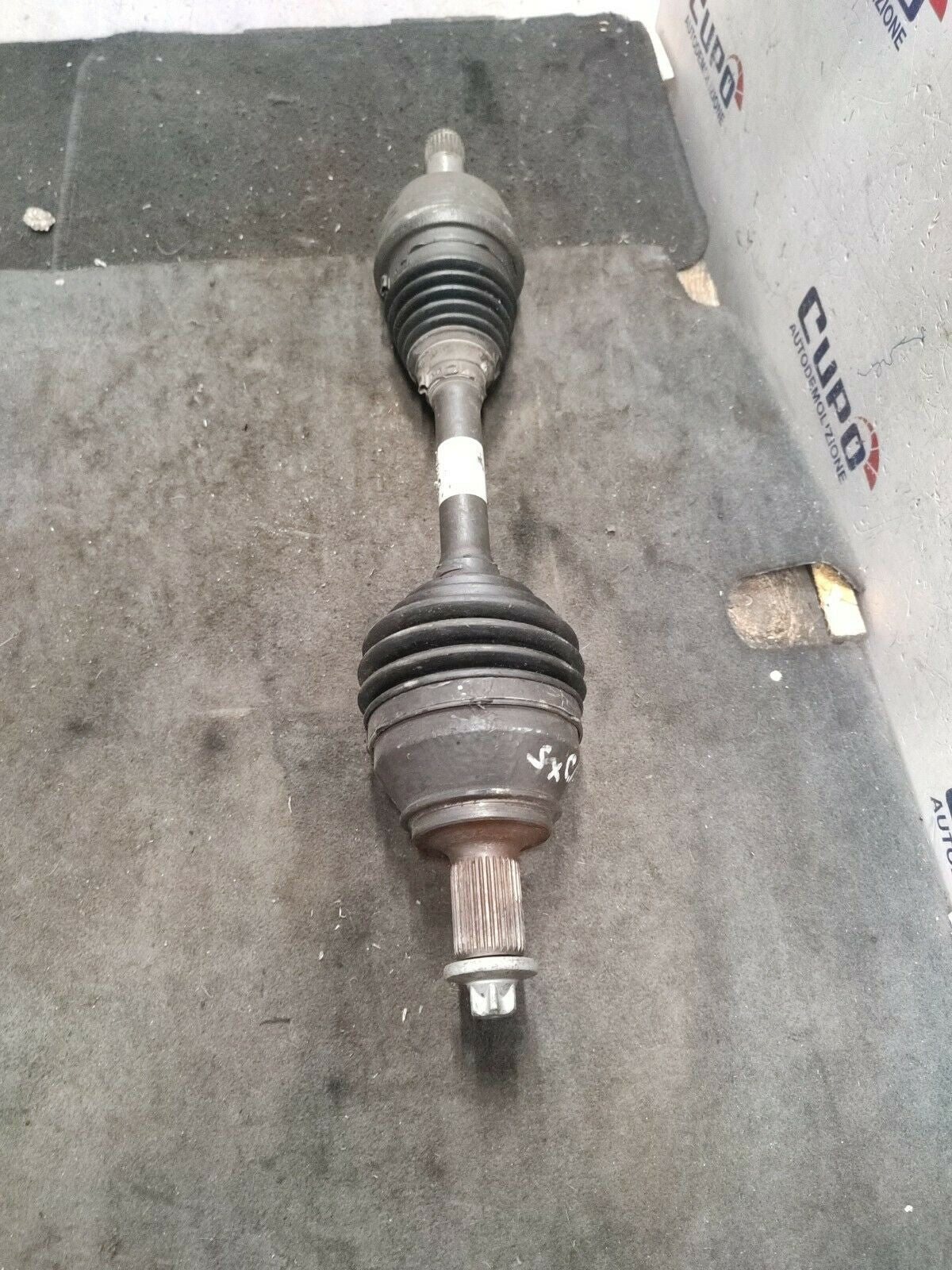 Semiasse Semialbero Anteriore Sinistro SX Mercedes-Benz Classe A 200CDi W176 ( 2015 ) codice : A2463303100